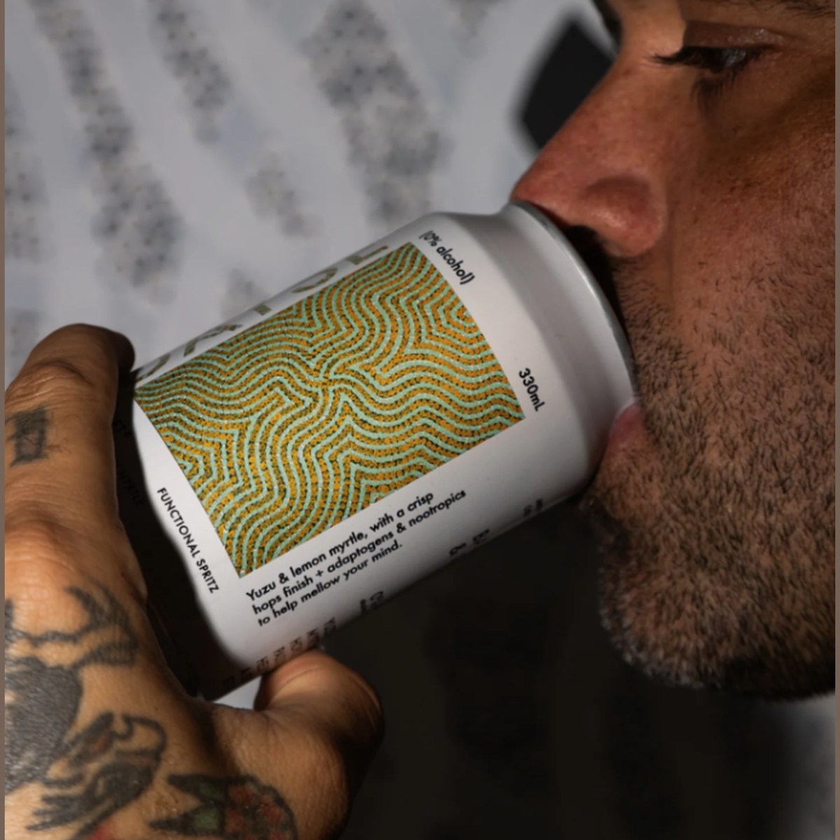 DAYSE Drift original lifestyle photo person drinking
