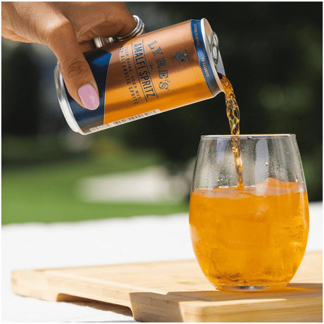 Lyre's Amalfi Spritz Pouring Closeup
