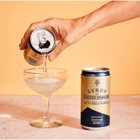 Lyre's Classico Sparkling poured into a coupe